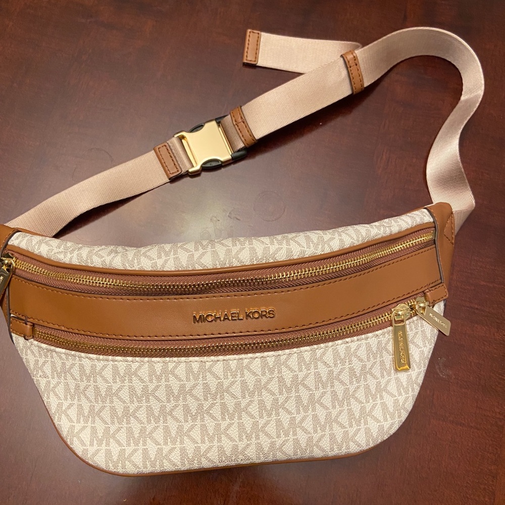 Michael Kors Bumbag